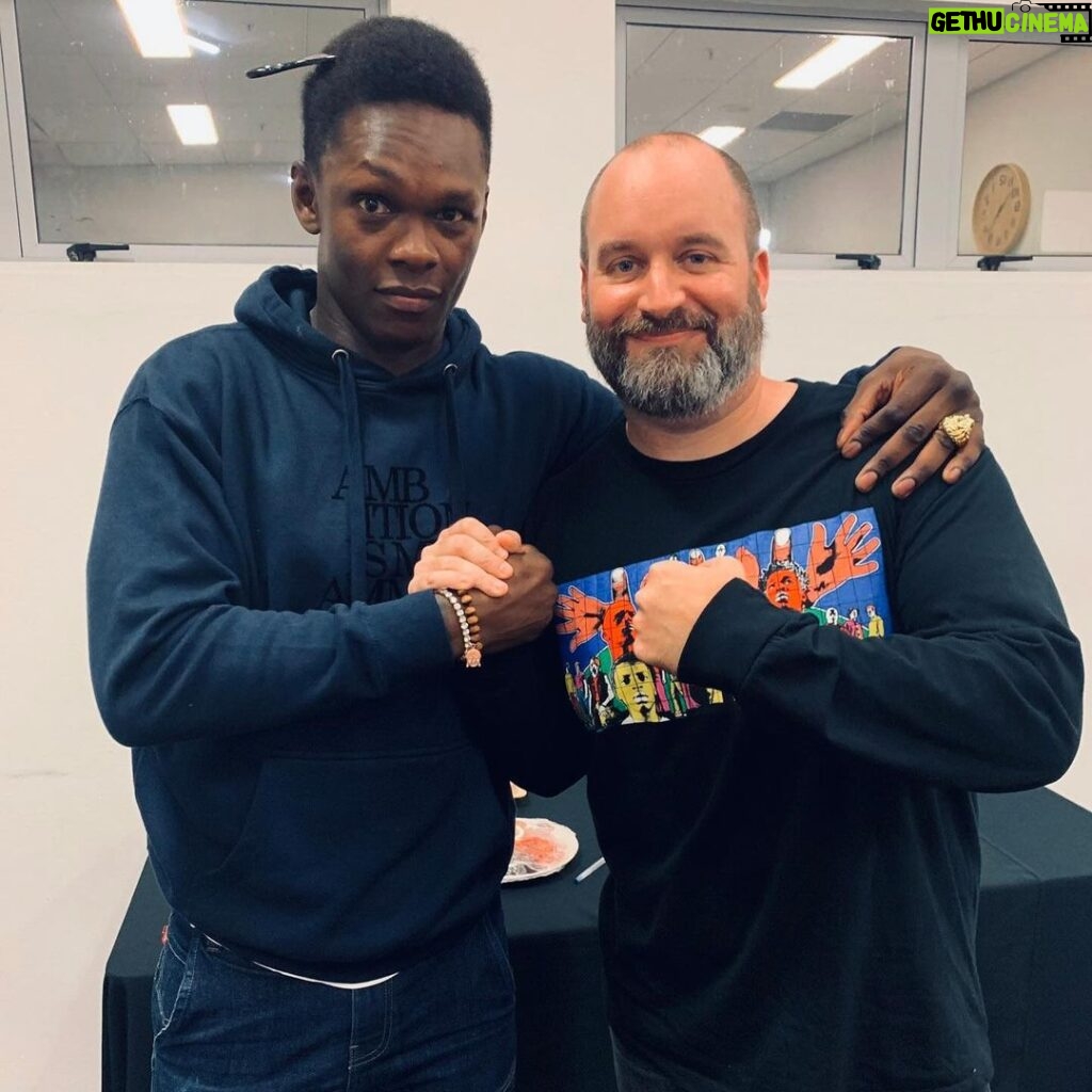 Israel Adesanya Instagram - 🥹 “I’ve learned that people will forget what you said, people will forget what you did, but people will never forget how you made them feel.” ✌😊 Each one is a real one!! @bertkreischer @seguratom @joerogan Thank you ✨ 💕