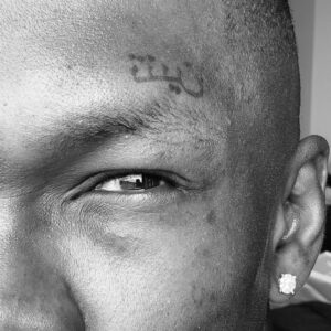 Israel Adesanya Instagram - 🌋🐲⚡️
Break the fourth wall, then you’ll see it all. 👁️
