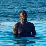 Israel Adesanya Instagram - 😊 幸福 🥳