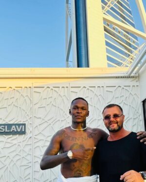 Israel Adesanya Instagram - 😊 幸福 🥳