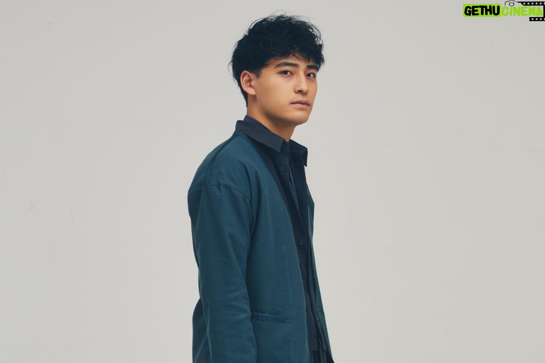 Issei Kobayashi Instagram - うっす! 約2年ぶりのフルアルバム完成です。 『SINGALONG』 リリースは4月22日 よろぴこ!