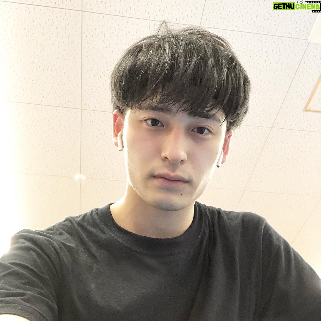 Issei Kobayashi Instagram - . . . ジムなう . . . #発汗