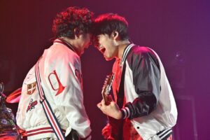 Issei Kobayashi Instagram - .
#緑黄色夜祭 vol.11
福岡編
with SUPER BEAVER
photo by (@yoshihiko.tanaka )