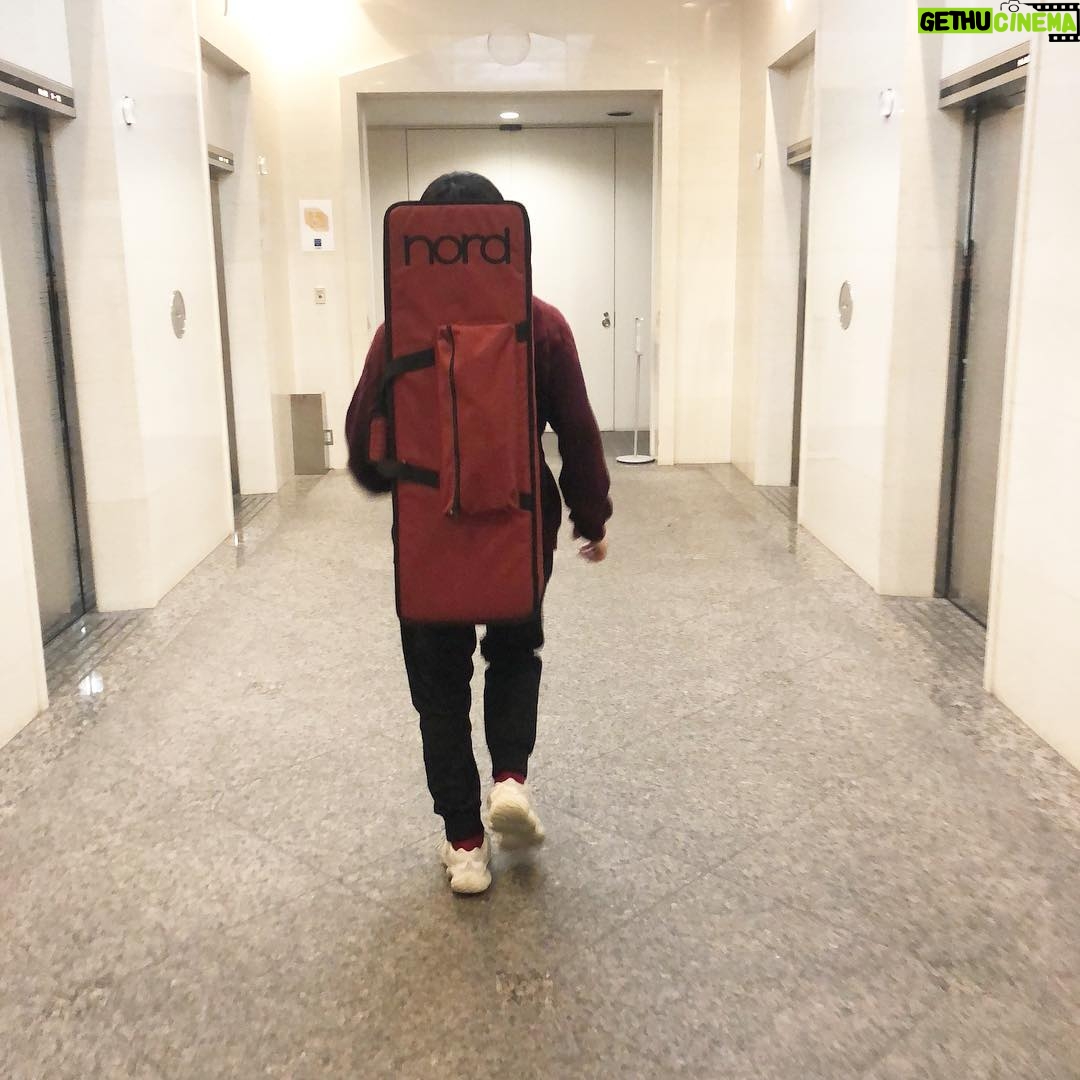 Issei Kobayashi Instagram - . . . peppeの機材をもつ私 . . . #nord