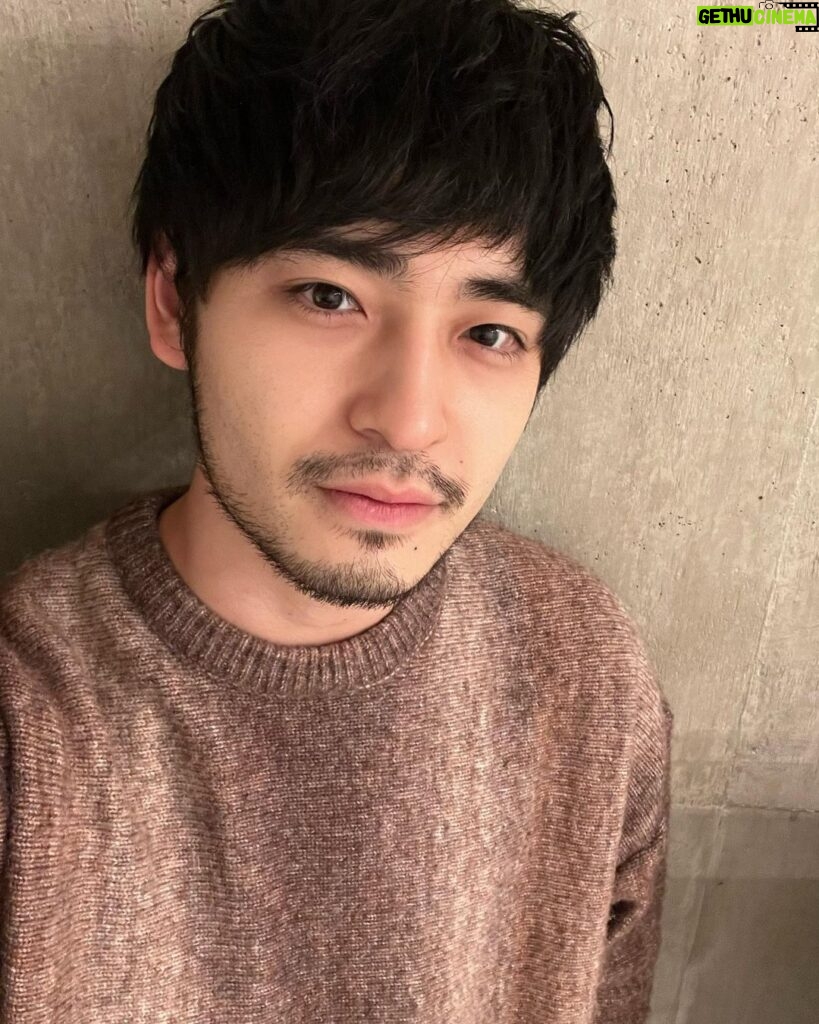 Issei Kobayashi Instagram - . . 26歳になったら 髭が生えてました . . #26歳好きと繋がりたい