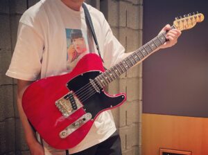 Issei Kobayashi Instagram - あたいの新しいおギターです