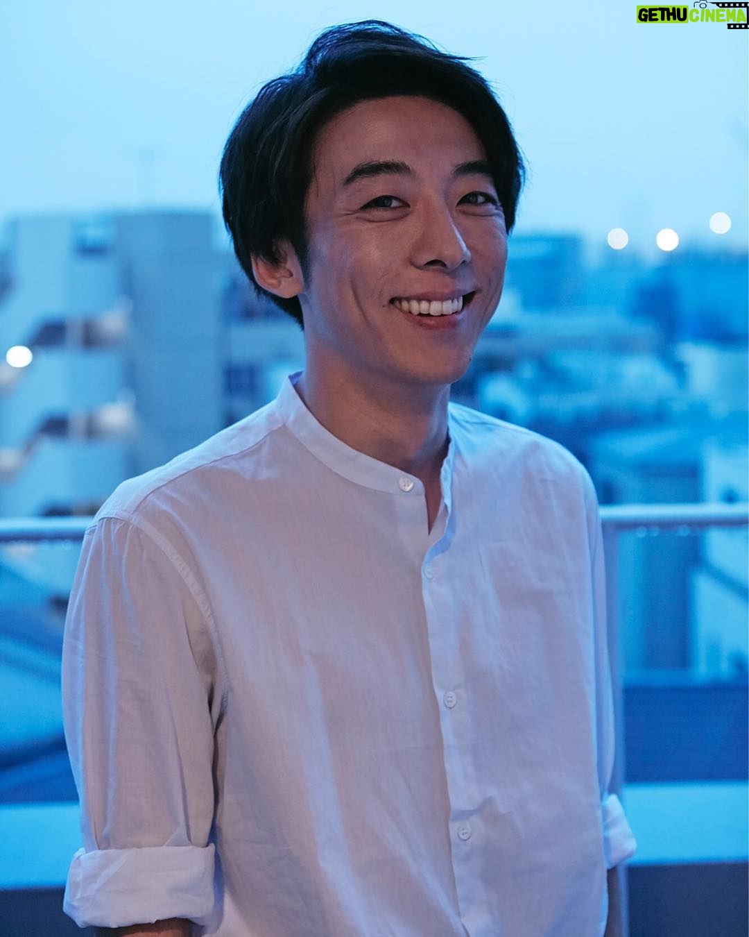 Issey Takahashi - 109.5K Likes - 4月になって、あったかくなってきましたね。
#高橋一生 #旅する氷結