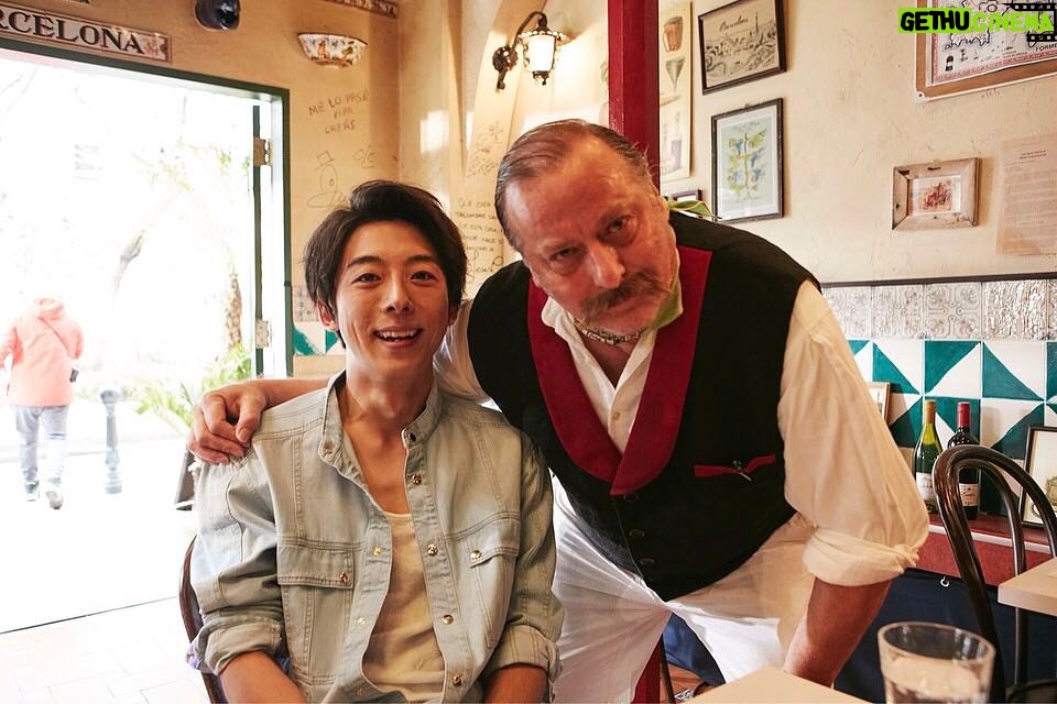 Issey Takahashi Instagram - 店主役のマーク・マードックさんと。 #高橋一生 #旅する氷結