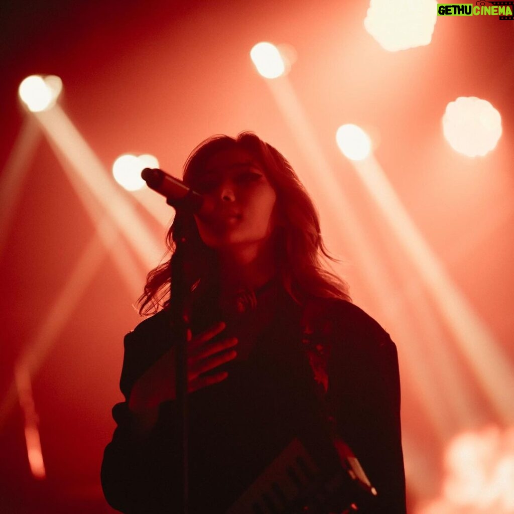 Isyana Sarasvati Instagram - Dengan ini, ISYANA 4th Album Live on Tour tahun 2023 resmi ditutup. Sampai jumpa di panggung-panggung DIY @redrose.records selanjutnya!🌹 #ISYANATOUR #ISYANA4THALBUM