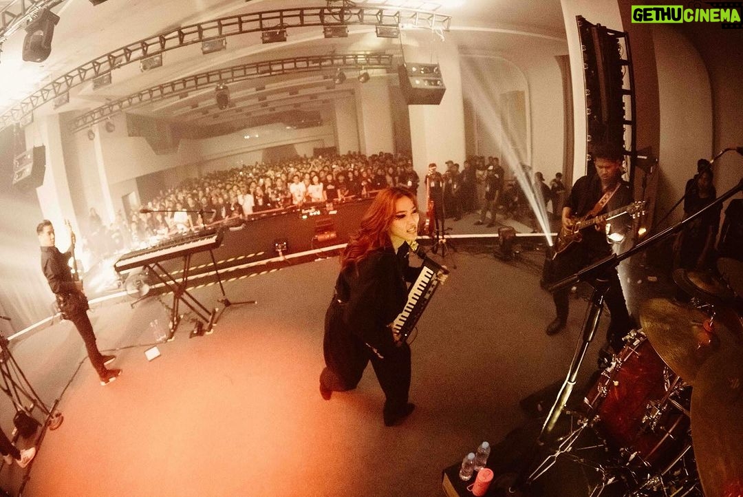 Isyana Sarasvati Instagram - #ISYANATOUR SEMARANG 😈