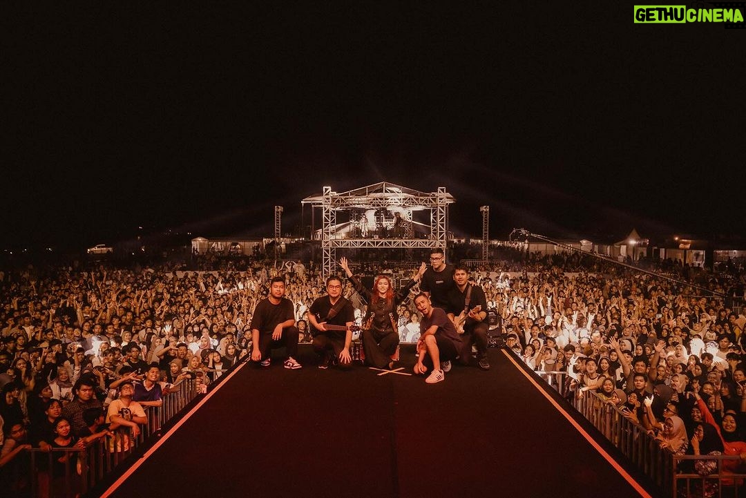 Isyana Sarasvati Instagram - Lombok emang beda! Terima kasih ya! Semoga Isyana & @thetuttis bisa kembali lagi ✨🫡