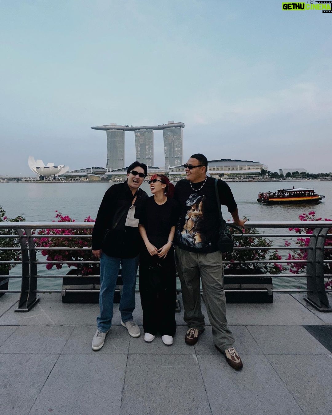 Isyana Sarasvati Instagram - Short but gold. Thank you loves 🤍🕊️ Singapore