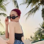 Isyana Sarasvati Instagram - Nyong mantai 🌞