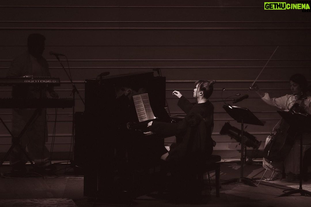 Isyana Sarasvati Instagram - ISYANA Unplugged in Tokyo at Yamaha hall Japan is finally over! Iβd like thank all of you who made the time to come and watch me tonight! Also a huge shout-out to @emirimiyamoto and all the band members who worked so hard for this concert! you guys are SUGOIIIII!π€π»π₯ Great exeprience! Thank you, Japan! Hope to see you next time! Arigatouu! Tokyo, Japan