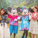 Itô Karin Instagram - . . . ディズニー★JCBカード特典の アウラニ・ディズニー・リゾート＆スパ コオリナ・ハワイ スペシャルランチプラン にあいにゃんさんと参加してきました〜☺️🌺 . . ハワイに行った…わけではなく🤣 東京ディズニーランドホテルで ハワイを感じてきました〜🍹😋 . . キャビアも乗っている贅沢な前菜や ハワイを感じるお肉料理🥩 美味しくてずっとニッコニコでした😋☺️ . . 食事の後にはドローイング体験もあって スティッチを描きました🙌🏻 私たちのスティッチどうかなー？ あいにゃんさんのスティッチ、 なんか豪快！！！(笑) . . . このスペシャルランチに参加したら ハワイに行きたい欲が少し収まるかなって 思ってたんですけど、 より行きたくなっちゃいました🤣(笑) . . 2月16日までのポイント交換で参加できて、 先着受付となっているみたいです🙆‍♀️ 残りわずかとのことなので、 そういえばポイント貯まってる！ という方おすすめです😆 アロハ🤙🌺 #アウラニ #アウラニディズニー #ディズニーjcbカード #ディズニーjcbカードスペシャルランチ #ディズニーランドホテル #pr