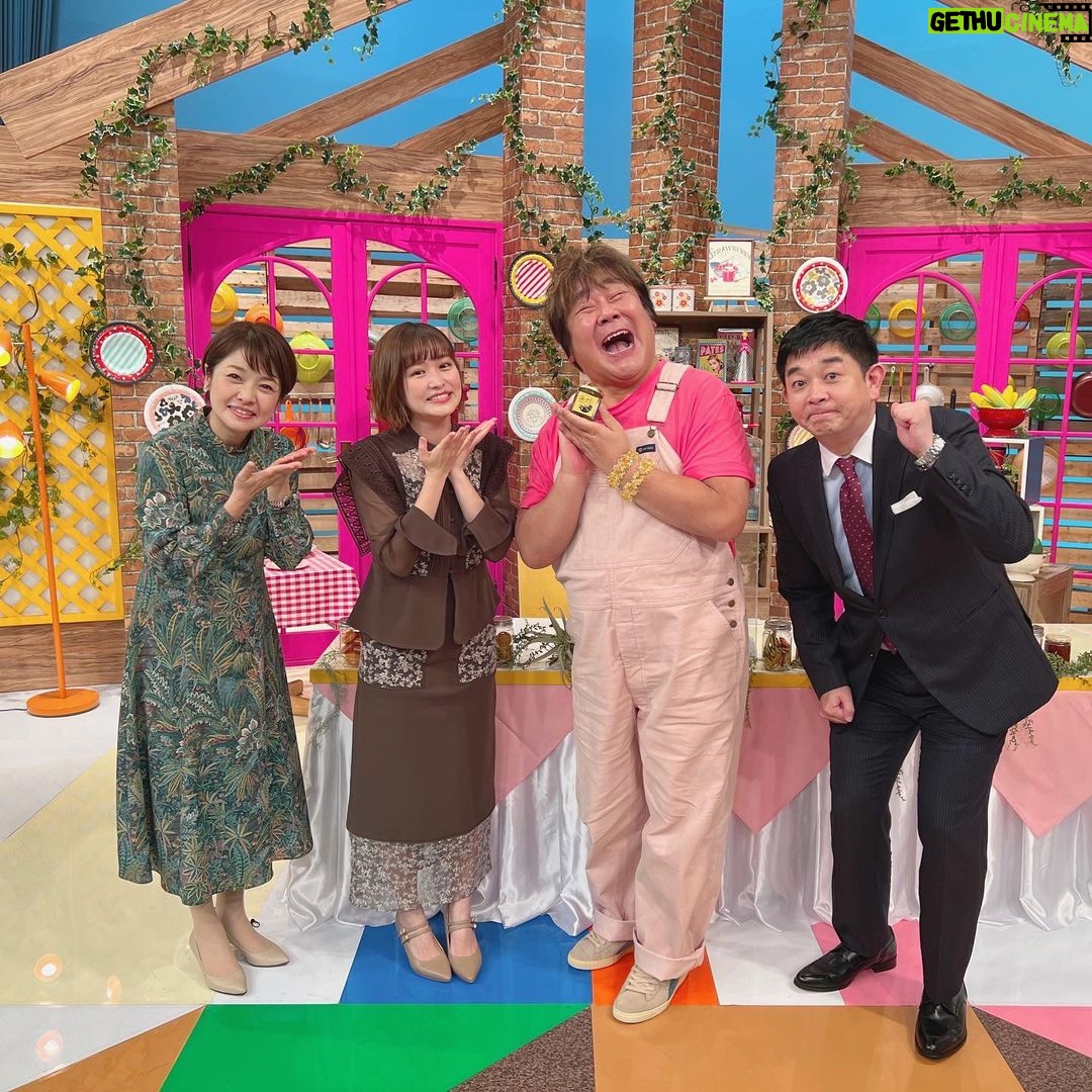 Itô Karin Instagram - . . 12月31日14:00〜15:55 BSフジ「絶品!全国お取り寄せグルメランキング2022」 . に出演させていただきます🍜🍚🦀 . . . この番組観たらお腹も空くし、 たぶんいっぱいお取り寄せしちゃいます(笑) . . . わたしもスタジオでたくさん試食 させていただきました〜🤤🤍 . . . 大晦日のお供に、 ぜひご覧ください☺️ . . .