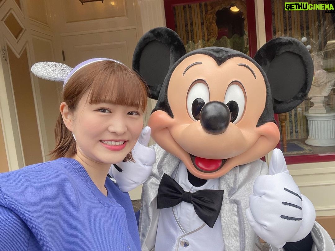Itô Karin Instagram - . . 実はディズニー100周年のお祝いしに 行っていました🎂💜 . . 世界中で愛されるディズニーが この世に生まれたのが100年前。 . その瞬間には立ち会えていないけど、 記念すべき100周年を お祝い出来ていることに感激して 1人で何度泣いたか分からないです😂 . . . 私は今までもこの先も ずーっとディズニーと共に生きていきます☺️ . . 今年はディズニーにとってめでたい一年なので、 みーんなでお祝いしていきましょうね☺️💓 . . . #disney100 #disney #disneyland #disneylandresort #dlr #disneylandpark #dlp #ディズニー #アナハイムディズニー #カリフォルニアディズニー # Disneyland