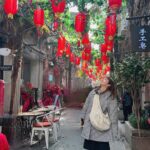 Itô Karin Instagram - . . 上海旅行のvlogをYouTubeにアップしてます🇨🇳✈️ . 刺激的で楽しくて美味しくて優しい国🥹🫶 . . . 写真1枚目、人消しマジック？してみたけど うまくできなかった🤣🤣🥹 写真3枚目、「香梨(かりん)だ！」と思って 買ったけど、普通に横書き😂🙏 . . #上海 #上海旅行 #上海グルメ #上海小籠包 #一人旅 #ひとり旅