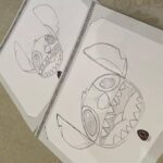 Itô Karin Instagram - . . . ディズニー★JCBカード特典の アウラニ・ディズニー・リゾート＆スパ コオリナ・ハワイ スペシャルランチプラン にあいにゃんさんと参加してきました〜☺️🌺 . . ハワイに行った…わけではなく🤣 東京ディズニーランドホテルで ハワイを感じてきました〜🍹😋 . . キャビアも乗っている贅沢な前菜や ハワイを感じるお肉料理🥩 美味しくてずっとニッコニコでした😋☺️ . . 食事の後にはドローイング体験もあって スティッチを描きました🙌🏻 私たちのスティッチどうかなー？ あいにゃんさんのスティッチ、 なんか豪快！！！(笑) . . . このスペシャルランチに参加したら ハワイに行きたい欲が少し収まるかなって 思ってたんですけど、 より行きたくなっちゃいました🤣(笑) . . 2月16日までのポイント交換で参加できて、 先着受付となっているみたいです🙆‍♀️ 残りわずかとのことなので、 そういえばポイント貯まってる！ という方おすすめです😆 アロハ🤙🌺 #アウラニ #アウラニディズニー #ディズニーjcbカード #ディズニーjcbカードスペシャルランチ #ディズニーランドホテル #pr