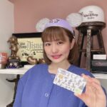 Itô Karin Instagram - . . みなさん、今年がどんな年か知ってますか？🥹 今年はウォルト・ディズニー・カンパニー創立100周年なんです❤️‍🔥 いろんなところで100周年をお祝いする グッズなどが出ていて、 ディズニーファンとしては大忙しの日々です🥹💜 . そして ディズニー★JCBカードからも 期間限定の「ディズニー100 スペシャルデザイン」 が登場しました🎉 . . 大変です。私の推しプリンセスである ティアナちゃんがデザインの中にいます😭💚 私は最近トイ・ストーリーのデザインにしたばかりなんだけど 今回のデザインも良すぎて 非常に悩んでいます。。 ティアナちゃんを取るか、 トイ・ストーリーを取るか。 そんな悩みしんどすぎる😭✨ 素敵なデザインが多すぎるのがいけない！(笑) . . オンライン新規入会で2000ディズニーポイントがプレゼント！ さらに、先着1万名様にオリジナルピンバッチが プレゼントされるそうです🤔✨ . ディズニー★JCBカードは お買い得なポイントキャンペーンを定期的に実施してたり、 会員限定のスペシャルランチに抽選で行けたり、 ディズニー好きとしてはマストなクレジットカードです☺️ . . お申し込みから審査まで最短5分で すぐ使うことの出来るモバ即も始まったみたいなので、 気になる方はぜひぜひ🫶 . ©︎Disney ©︎Disney/Pixar ©︎&™️Lucasfilm ©︎MARVEL . #pr #ディズニーjcbカード #ディズニー100スペシャルデザイン #メンバー限定特典 #ディズニーカードクラブ #モバ即 #ディズニー #クレジットカード