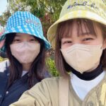 Itô Karin Instagram - . . ユニバ行ってきました〜🌏！ . 楽しかったこといくつか話させてね。 ◎コナン脱出🕵️ ユニバの中にあるコナン脱出専用の？ 4階建てくらいの建物がありまして、 建物の中を歩き回って、謎を解くの！✨ 成功することできました〜✌️ めっちゃ楽しかった🌟🥹 . . ◎NO LIMIT!パレード 新パレードにポケモンが登場した情報を聞いていたので とーっても楽しみにしてたんだけど、 テンション爆上がりだった！❤️‍🔥 ポケモンは金銀までの人間なのですが、 ルギアとホウオウはやばい！！！🥹🫶 他にも任天堂のキャラとかミニオンとか 我々の世代に刺さり過ぎるキャラのオンパレードでした😭🫶 . . . ◎新作グッズ 最近発売されたグッズを身につけています☺️ 私はボム兵の帽子とTシャツ💣 なーはゲッソーの帽子とプクプクのTシャツ🦑🐡 一緒に行ったときんちゅ(友人)の子は 同じシリーズのテレサ帽子をかぶってました👻 全力で楽しんでるね🤣🎉 . . 去年行ったばかりなのに 1年でまた進化を遂げててすごい🥵💜 また来年いかなきゃ☺️☺️ . . #ユニバ #ユニバコーデ ユニバーサル・スタジオ・ジャパン / Universal Studios Japan (USJ)