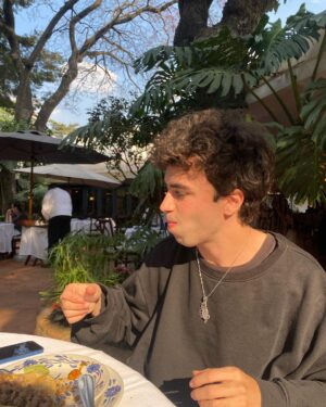 Itzan Escamilla Instagram - 
