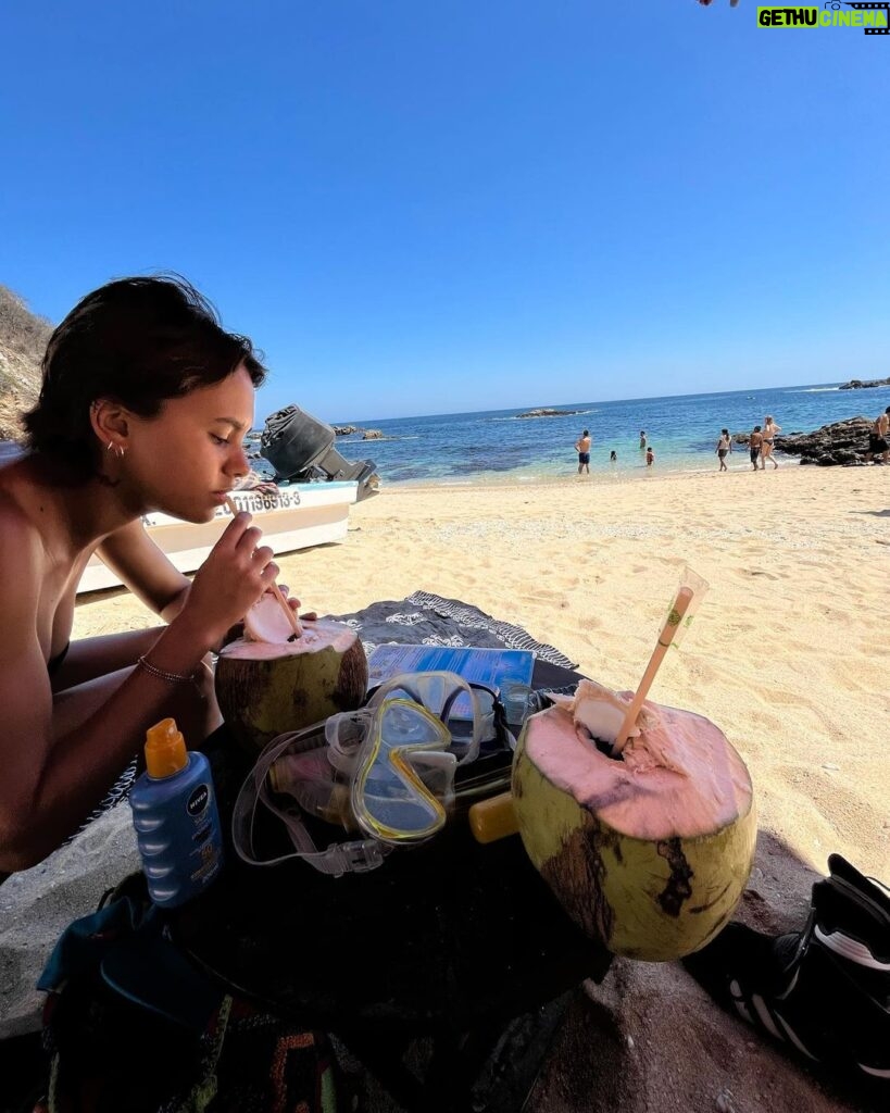Itzan Escamilla Instagram - life’s a beach, pt 1 Oaxaca