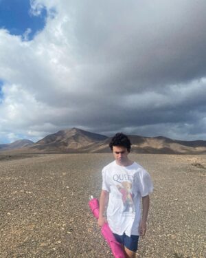 Itzan Escamilla Instagram - 🐞
