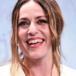 Itziar Ituño Instagram - Atzo "BERLIN" seriearen aurrestreinaldia Madrilen, lan talde zoragarri honegaz. Veni, vidi, vinci! Laster ikusgai izango dozue Netflixen @netflixes @vancouvermediaproducciones -ren serie berri hau. Abenduaren 29an! Ia gustoko dozuen. Ayer en la premier de Berlín con éstxs compañerxs maravillosxs. Veni, vidi, vinci! Larga vida al césar👍 En @netflixes en 29 de diciembre ésta superproducción de @vancouvermediaproducciones Os gustará😉 Eskerrik asko Ivan Gomez @ivangomez eres un genio por ese make up + pelos espectacular. Siempre eres un lujo! Eskerrik asko Maialen Campaña artile suitzarrezko beroki-soineko eder honegaz janzteagatik... @maialencampana Ayuntamiento of Madrid