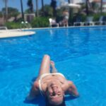 Itziar Ituño Instagram - Oporrak, benetakoak! Kariben, lagunekaz, eguzki, piszina, hondartza....denboraaaa!!! Aspaldiko partez. Eskerrik asko Catalonia hoteleko langileei...zuen adeitsaun eta zaiketengatik. Onena dituzuen animatzaileak, batez be Jared eta Arturo,sekulako bihotzoneko pertsonak💜💫, ondo zaindu.Hurrengo arte! Vacaciones, de verdad! En el caribe, con amigas, sol, playa, piscina...tiempoooo!!! Hacía mucho. Gracias al personal del Catalonia Riviera Maya por vuestras atenciones y cuidados. Lo mejor vuestr@s animador@s, en especial Jared @jared_omvalencia y Arturo @apodacaa09 gente de gran corazón, cuidadlos bien.Hasta otra! #cataloniarivieramaya @cataloniaresorts @cataloniahotels