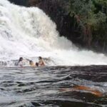 Itziar Ituño Instagram - Cachoeira do Irasema. Gidarik onenagaz. Eskerrik asko Miguel @miguel_amazoninkatours Cascada Irasema con el mejor guía, Miguel, muchas gracias amigo @miguel_amazoninkatours Falls of Irasema with thea best guide. Thank you Miguel, my friend @miguel_amazoninkatours
