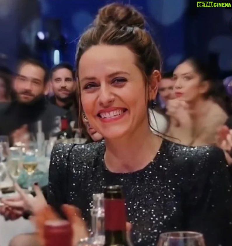 Itziar Ituño - 141K Likes - Feroz sarietan! Gora INTIMIDAD
Eskerrik asko Alicia soinekoagatik😘💃