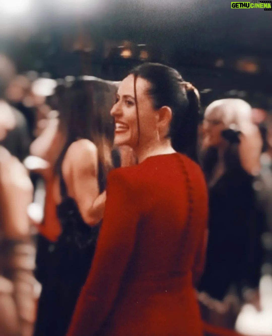Itziar Ituño - 83.2K Likes - Forqué sarietan @premiosforque , atzo.
Izendapena nahiko sari.Eskerrik asko.
Mila esker, Alicia @aliciaruedaatelier soineko ederragatik eta make up @ns_management_ pelukerrei be bai (ez naz akordatzen zuen IGaz etiketatzeko, sorry)
En los premios Forqué ayer. Haber estado nominada por INTIMIDAD ya es bastante premio para mí, gracias.
Gracias Alicia por tu vestido maravilloso @aliciaruedaatelier y a make up @ns_management_ y a las peluqueran (sorry, no me acuerdo de vuestro IG❤️)