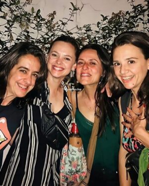 Itziar Ituño Instagram - Agur, Buenos Aires! Denbora gutxi izanda baina aberasgarria betiko legez. Hurrengo arte guztioi. Eskerrik asko denagarik❤️💫
Adios, Buenos Aires! Ha sido poco tiempo pero ,como siempre,  enriquecedor en lo humano
Hasta la próxima , gracias a tod@s