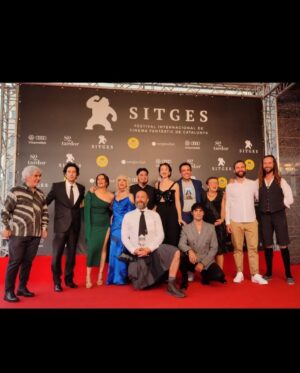 Itziar Ituño Instagram - Domekan, Sitgeseko estrenaurreko aurkezpenean. Pelikula itzela ein dogu munduantzako...GORA HERRI TXIKI TA ZAHAR!✊️✊️💫

El domingo en la presentación de IRATI en Sitges. Hemos hecho un peliculón para el mundo...VIVAN LOS PEQUEÑOS Y VIEJOS PUEBLOS!!💫💫

On sunday in the premier of IRATI. We have done a great movie...yes, we do it! 
UP THE SMALL AND OLD COUNTRIES!!💫