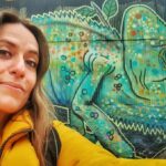 Itziar Ituño Instagram - Valparaisoko kale artean , aurrera beldur barik, gidari ona deku ta! @jdgarret Por las calles de Valparaiso Sin miedo y pa'lante que tenemos buen guía! Aupa Juan Diego✊️, productor (y quizás actor😉) de la serie"Robinsones" @robinsoneslaserie ESKERRIK ASKOOO