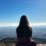 Itziar Ituño Instagram - Gràcies infinites per aquest meravellós cap de setmana, la Carme i la Laia. De sol, de pau i paisatges, d'obrir-nos les portes de la casa a la cursa per un món millor. Un quilòmetre, una vida. Eskerrik asko asteburu zoragarri honengatik, Carmeeta Laia. Eguzkiz, bakez eta paisaiez beterikoa. Etxeko ateak zabslik dituzue mundua hobetzeko lasterketan. Kilometro bat, bizitza bat. #fudacionvicenteferrer