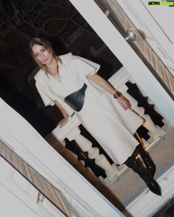 Itziar Ituño Instagram - Make up & hairstyle IVAN GOMEZ.@ivangomez Zoragarria zure makilajea, Ivan🥰 Outfit MAIALEN CAMPAÑA @maialencampana Eskerrik asko, Maialen, bihotzez💜 Santo Mauro, a Luxury Collection Hotel, Madrid