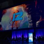 Ivan Bartoš Instagram - Fallout, Baldur’s gate, Planescape Torment, Tomb Raider, Machinarium. Dnes jsem měl šanci poznat neuvěřitně talentované lidi, kteří stáli za těmahle a dalšíma herníma peckama.🕹️ Zúčastnil jsem se totiž zahájení nejstarší středoevropské konference věnované vývoji her, herním technologiím, obchodu a marketingu Game Developers Session - GDS. Partnerem akce je i Digitální Česko 😎 Dělá mi velkou radost, že letošní ročník GDS je ještě rozsáhlejší než obvykle, otevřený pro střední i vysoké školy a širokou veřejnost. Do Prahy dorazily zmíněné světové špičky z oboru, jako je například tvůrce Tetrisu Alexej Pažitnov nebo třeba světoznámá herní spisovatelka Rhianna Pratchett či legendární Brian Fargo. I když v této době na hraní příliš nemám čas, zůstávám vášnivým fanouškem gamingu a obdivovatelem novych technologií v této oblasti. ✨