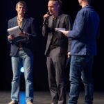Ivan Bartoš Instagram - Fallout, Baldur’s gate, Planescape Torment, Tomb Raider, Machinarium. Dnes jsem měl šanci poznat neuvěřitně talentované lidi, kteří stáli za těmahle a dalšíma herníma peckama.🕹️ Zúčastnil jsem se totiž zahájení nejstarší středoevropské konference věnované vývoji her, herním technologiím, obchodu a marketingu Game Developers Session - GDS. Partnerem akce je i Digitální Česko 😎 Dělá mi velkou radost, že letošní ročník GDS je ještě rozsáhlejší než obvykle, otevřený pro střední i vysoké školy a širokou veřejnost. Do Prahy dorazily zmíněné světové špičky z oboru, jako je například tvůrce Tetrisu Alexej Pažitnov nebo třeba světoznámá herní spisovatelka Rhianna Pratchett či legendární Brian Fargo. I když v této době na hraní příliš nemám čas, zůstávám vášnivým fanouškem gamingu a obdivovatelem novych technologií v této oblasti. ✨