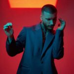 Ivan Krishtoforenko Instagram – Какой по душе? 
О чем ты думаешь?
В своей голове тысячи слов умничают 
Сидя за столом молча ужинали 
Кушали доброго, старого, мудрого 
Весёлого уже съели!!!
В самом начале, жестокие звери 
Лишь звук колыбели уже как гипноз 
На каждой недели новый прогноз 
Много задач и много проблем 
Утром лень, приготовлю и съем.

F. @ah_leto