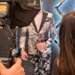 Ivan Zhvakin Instagram - В свете гламурных софитов ✨Побывал тут на премии @fashiontv_ru. Проходило всё в помпезном The Ritz-Carlton. Были и звёзды эстрады. Лазарев, Басков, Бузова. Много интересных новых лиц, хорошая музыка, вкусная еда, я хотел сопутствовать происходящему, поэтому надел костюм бренда @philipppleinofficial Каждый, кто меня видел, отметил его (на мне)) притягательность! Ну, а я всё больше погружаюсь в пучину светской жизни! Пожелаете мне в этом удачи😅?! #иванжвакин #dolchevita #philippplein #светскаяхроника #фешн The Carlton, Moscow