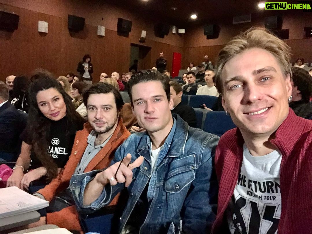Ivan Zhvakin Instagram - На прошлой неделе мне посчастливилось быть членом жюри на фестивале короткометражных фильмов в любимом ВГИК! Последний раз я здесь был когда поступал, в 2009 году! Ностальгия! 😌 Понял, как мне всё же нравится короткий метр! За один вечер конкурса можно увидеть столько интересных и разноплановых картин! Теперь я с удовольствием буду принимать приглашения на подобные мероприятия! Спасибо!☺️ P.S. Кто заметил ошибку на фотографиях в карусели? #иванжвакин ВГИК ул. Вильгельма Пика, 3