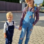 Iveta Lutovská Instagram - Včerejší "Zakončení léta" - ale doufám, že nám to babí ještě chvíli vydrží☀️... a Anet byla na pódiu s Michalem, takže spokojenost level milion!🤩 #jdemenaakci #velka a #maly #miluju
