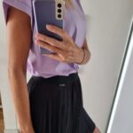 Iveta Lutovská Instagram - Ode dneška až do 23.7. platí sleva 20 % na vše (i zlevněné věcičky/slevy se sčítají) u české volnočasové módy @sam73.cz Obleče i obuje se u nich celá rodina - a stylově🙂! Při objednávce stačí zadat kód: IVET20 ... a zároveň probíhají na jejich prodejnách další akce - nejen slevy až 70 %, ale i sleva dalších 100 Kč, když si o ní u pokladny řeknete😊 (při nákupu nad 500 Kč) #sam73 #moda na #volnycas