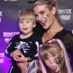 Iveta Lutovská Instagram - Halloween jak se patří 🧟‍♂️🧟‍♂️🧟‍♂️ #halloween #monsterhigh #monsterhighcz Stará čistírna odpadních vod