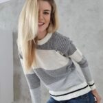 Iveta Lutovská Instagram - Moje módní okénko z @bezvasport 😉 Na tyto šaty, kabát, tričko, svetr,... a všechno ostatní (včetně zlevněného zboží) platí sleva 25 % 👀 (do neděle) Kód: iveta25 👋 hezký den! #obleceni #moda #inspirace #spoluprace