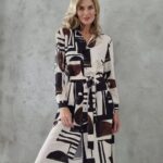 Iveta Lutovská Instagram - Moje malé módní okénko a úlovky z BezvaSportu😉. A jak jsem slibovala - ode dneška můžete využít slevu na vše (i zlevněné zboží) 25 %. Kód je: iveta25 a je platný do páteční půlnoci🙂. Mějte hezký den a nezapomeňte si v tom shonu udělat radost (jakoukoliv - ať už novým oblečením nebo si třeba jen dopřejte kávu v klidu💫). #obleceni #moda @bezvasport #inspirace