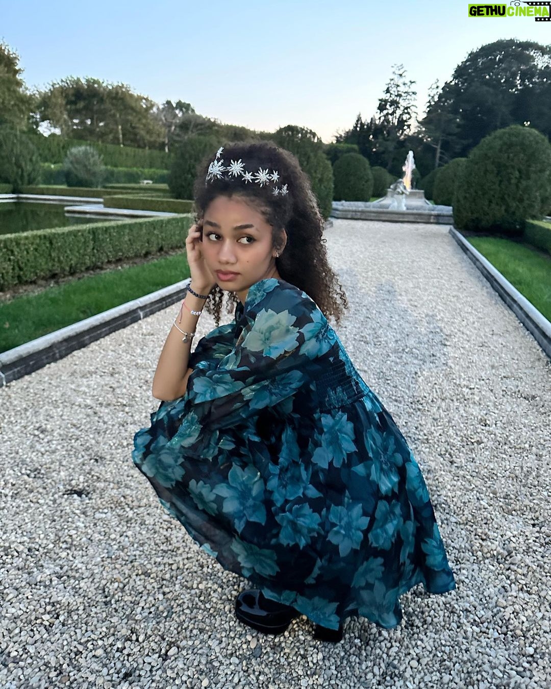 Izabela Rose Instagram - “Sorrows, sorrows, prayers" Headpiece & Earrings - @christielaurenheadpieces Necklace- @christielaurenchildren Planet Venus