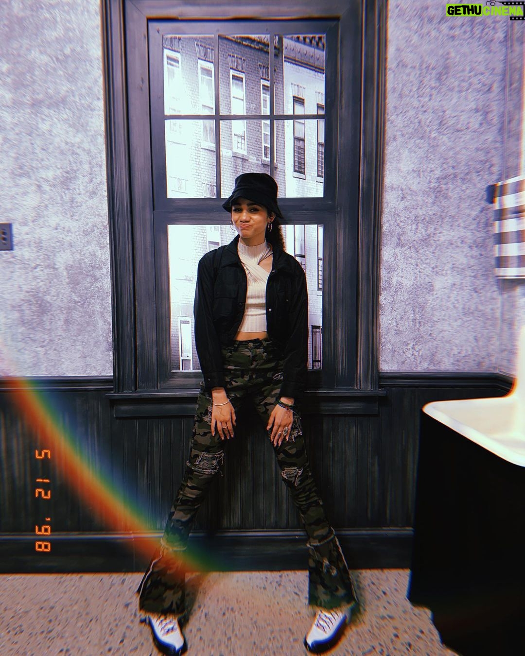 Izabela Rose Instagram - Thank you @risenyofficial for Inviting me to this amazing experience. Rise NY
